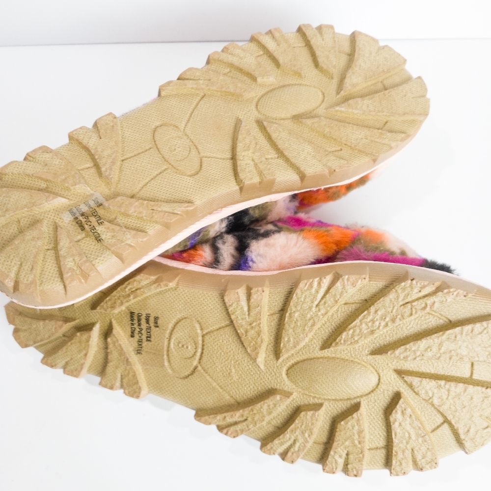 Olivia Miller Belvedere Furry Slide Sandals -8 - Picture 6 of 7